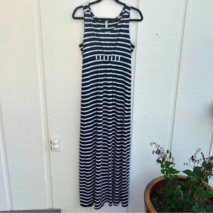 Women’s Long Jersey Maxi Dress Minimalist Classic Black & White Striped V-Neck M